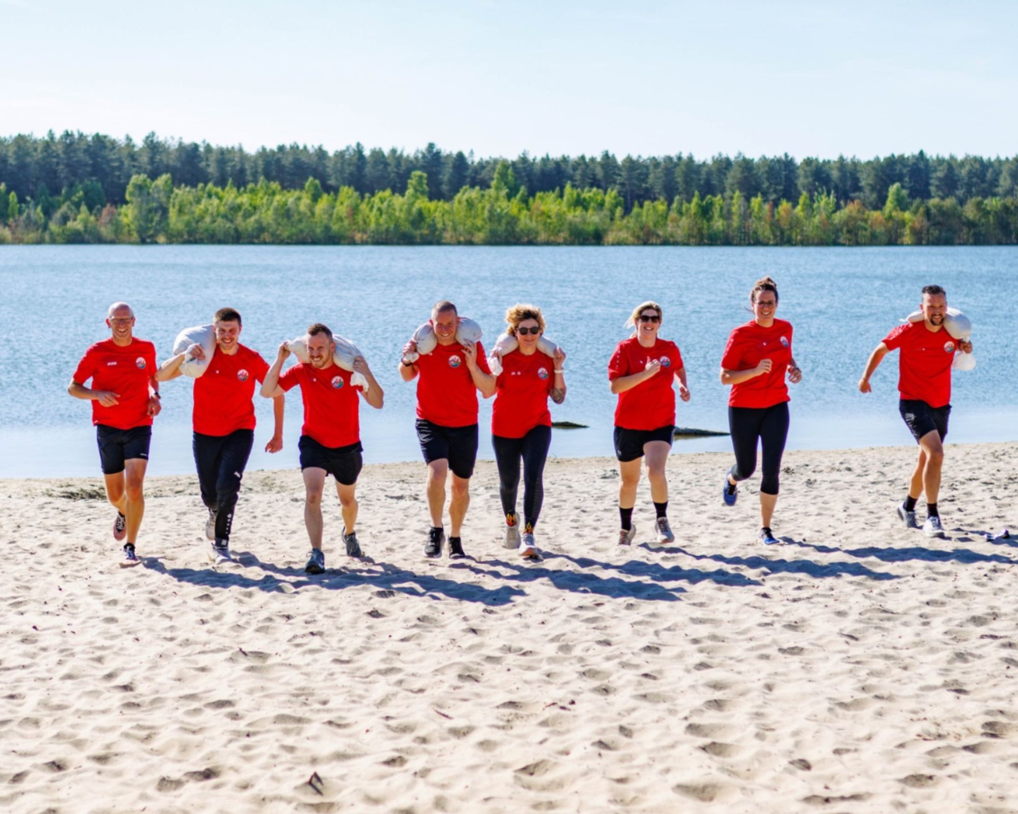 Brandweer op obstacle run
